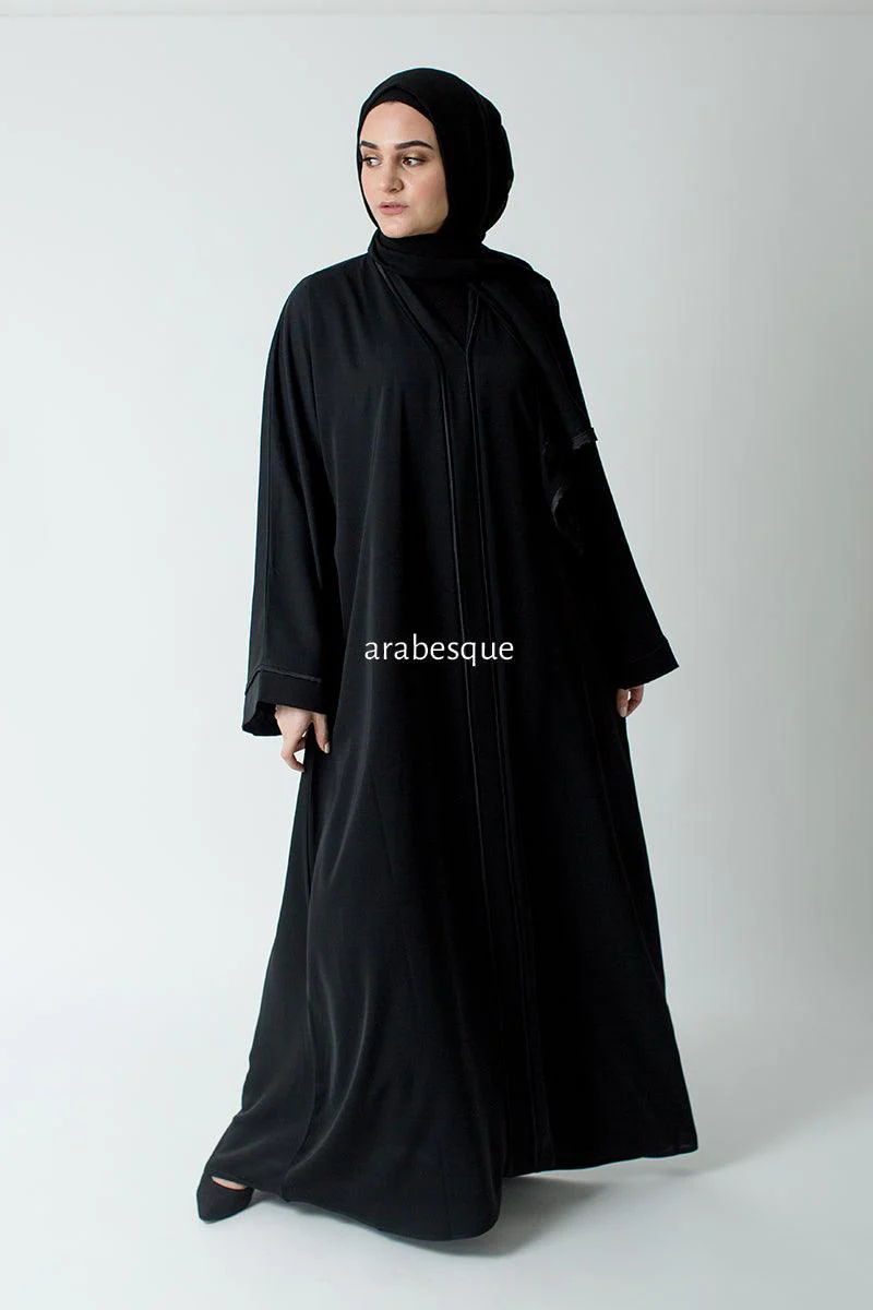 Premium Black Closed Abaya – Line Border Design with Pocket and Matching Scarf - Image 6