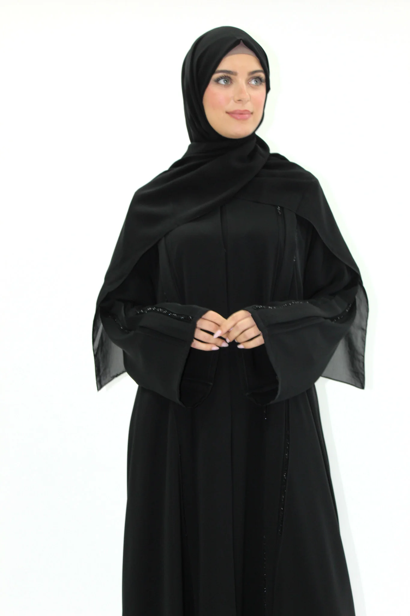 Black Open Abaya – Luxury Crystal Embellished Design - Image 3