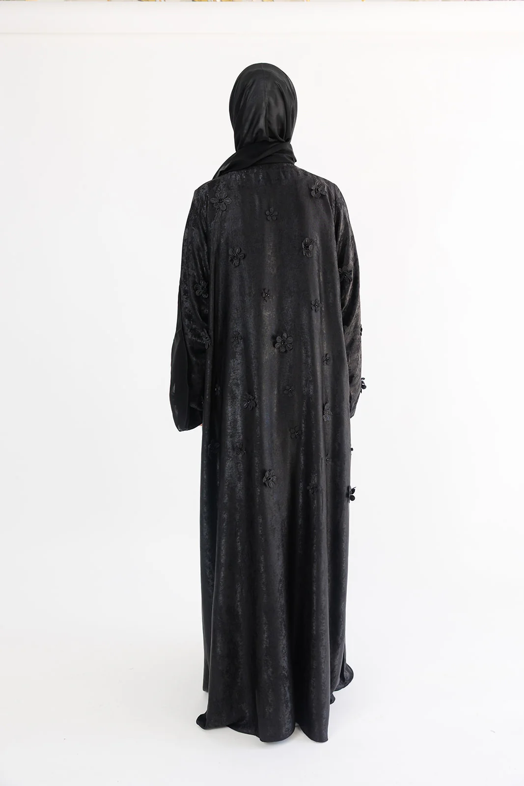 Black Open Abaya – Luxury Shimmer Finish with Black Floral Embellishments - Image 5