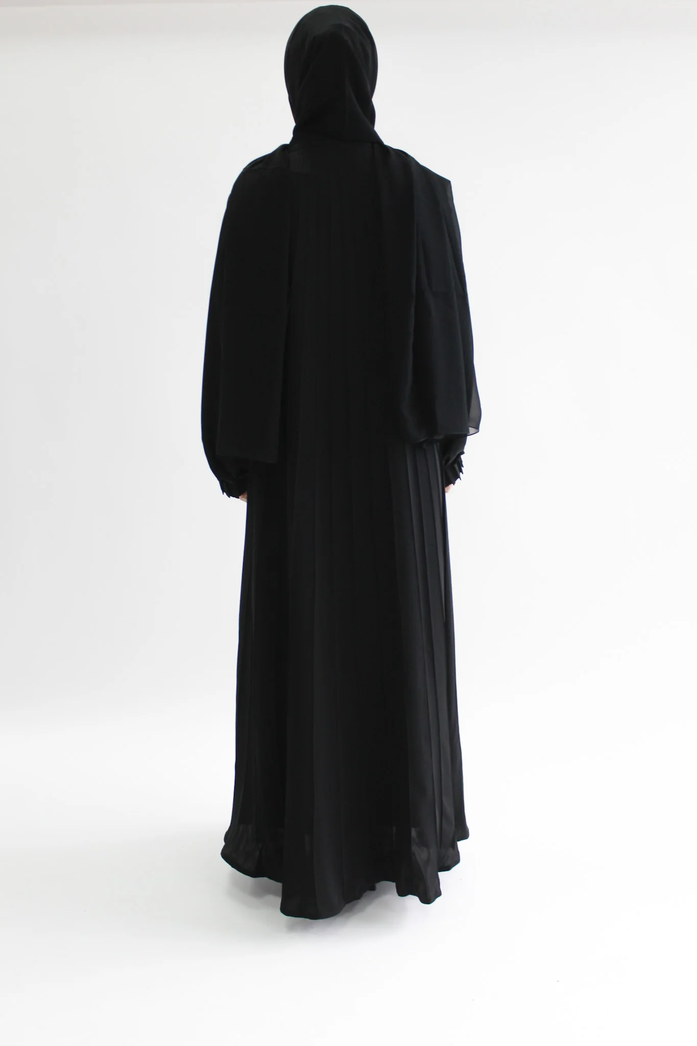 Black Open Abaya – Luxury Striped Design - Image 5