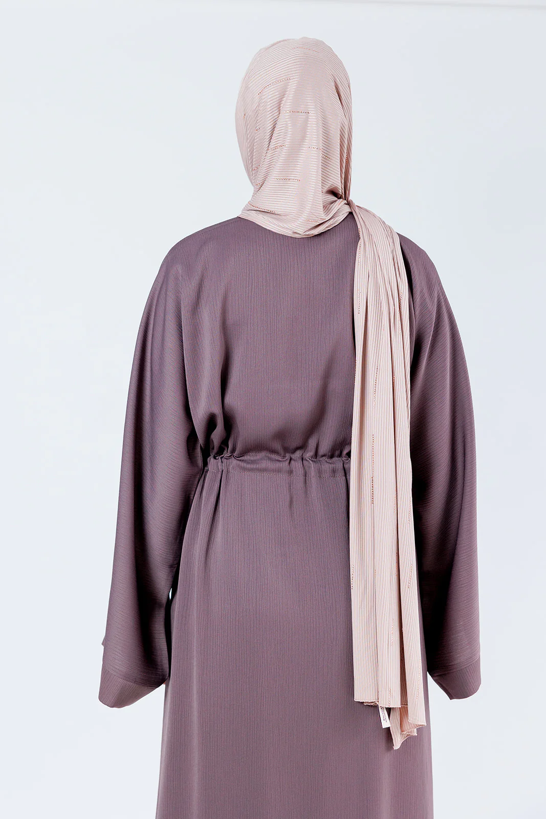 Dark Mauve Open Abaya – Plain Design, Drawstring Waist with Textured Finish - Image 3