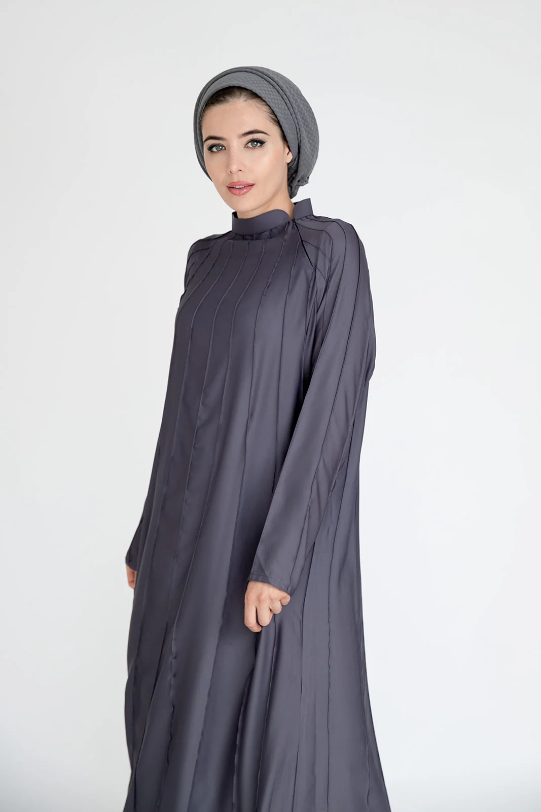 Grey Closed Abaya – Plain Umbrella Cut Design with Stitched Line Detailing - Image 5