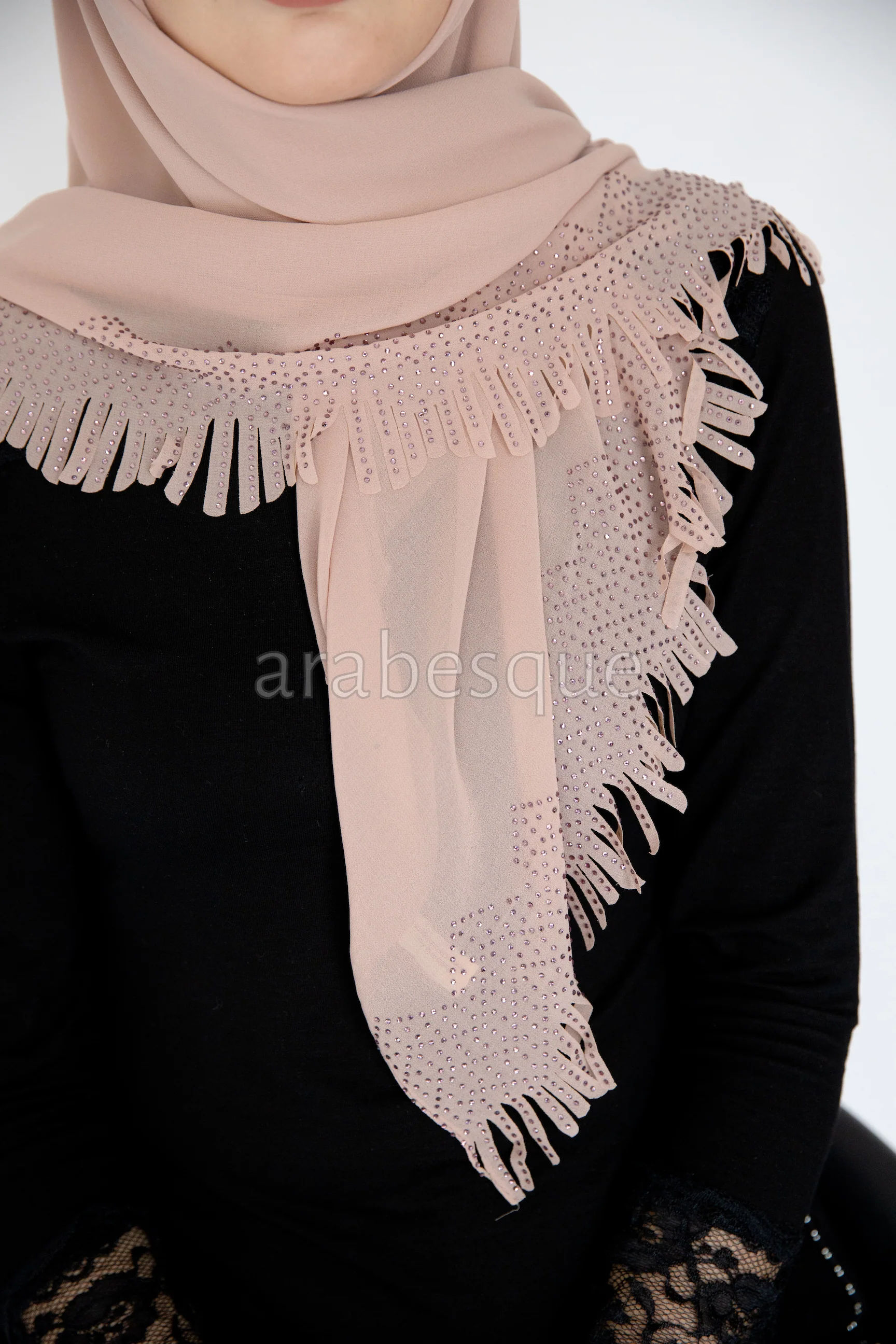 Kashkha 110cm Square Tassel Hijab - Image 3