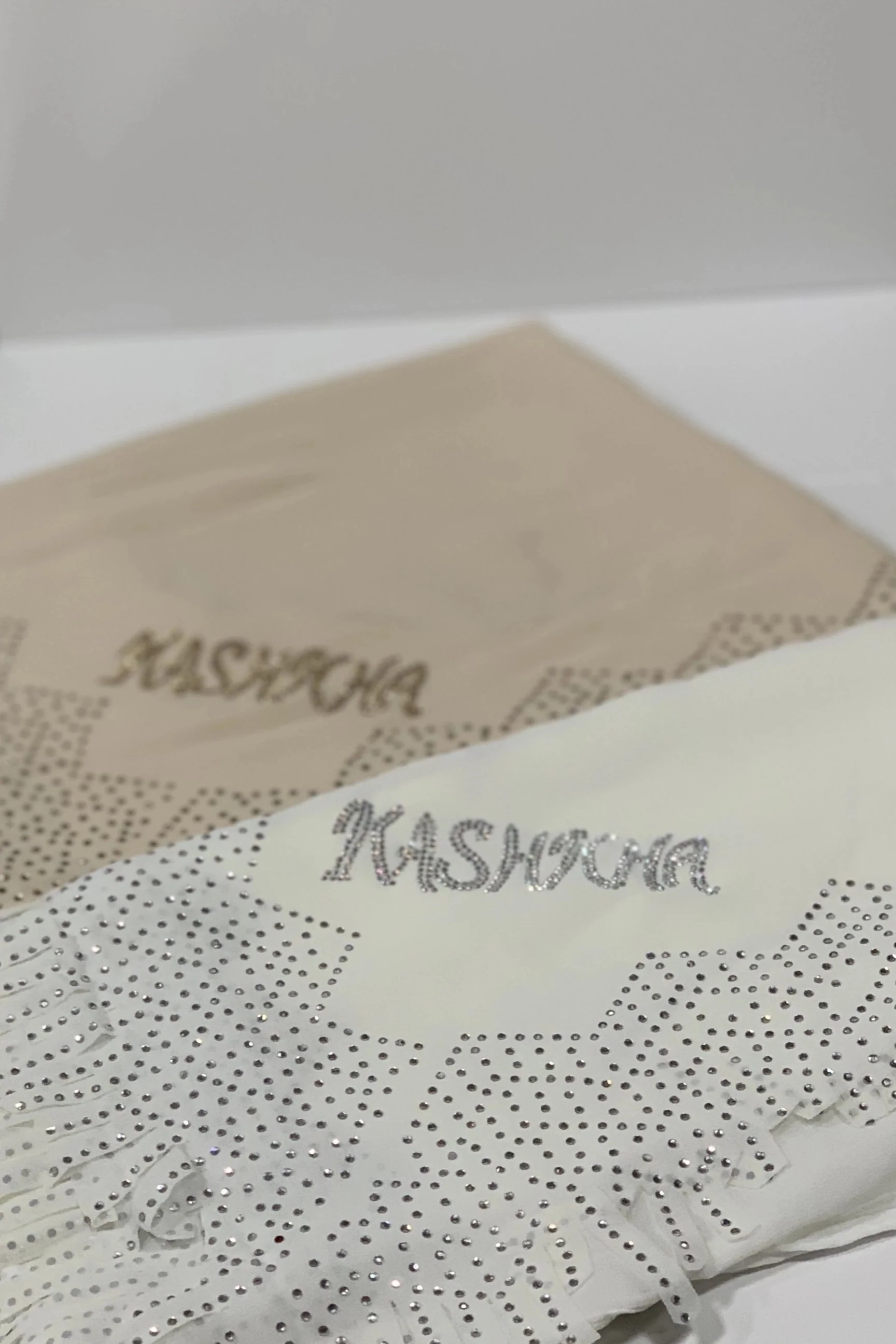 Kashkha 110cm Square Tassel Hijab - Image 4