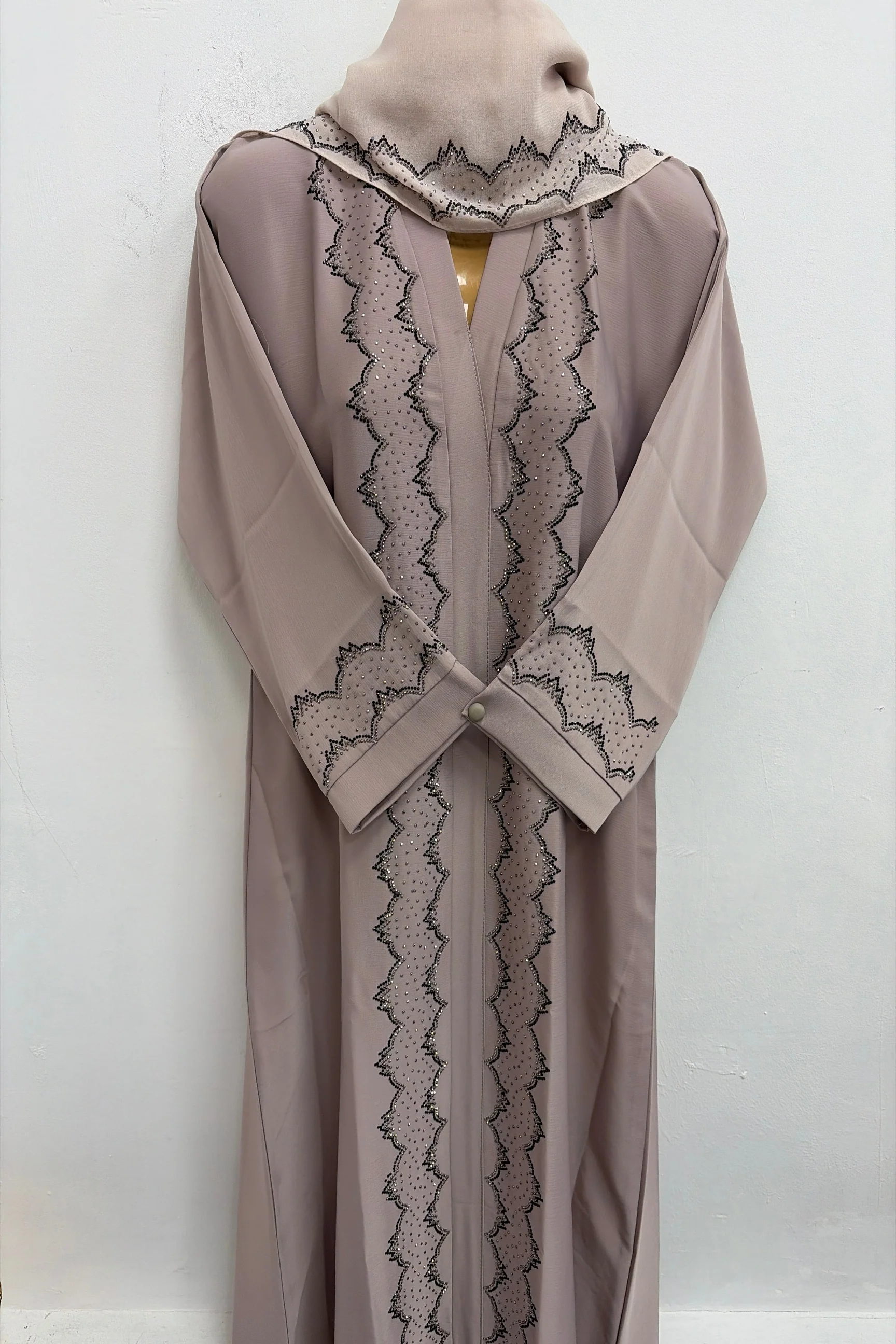 NEW IN - Abayas
