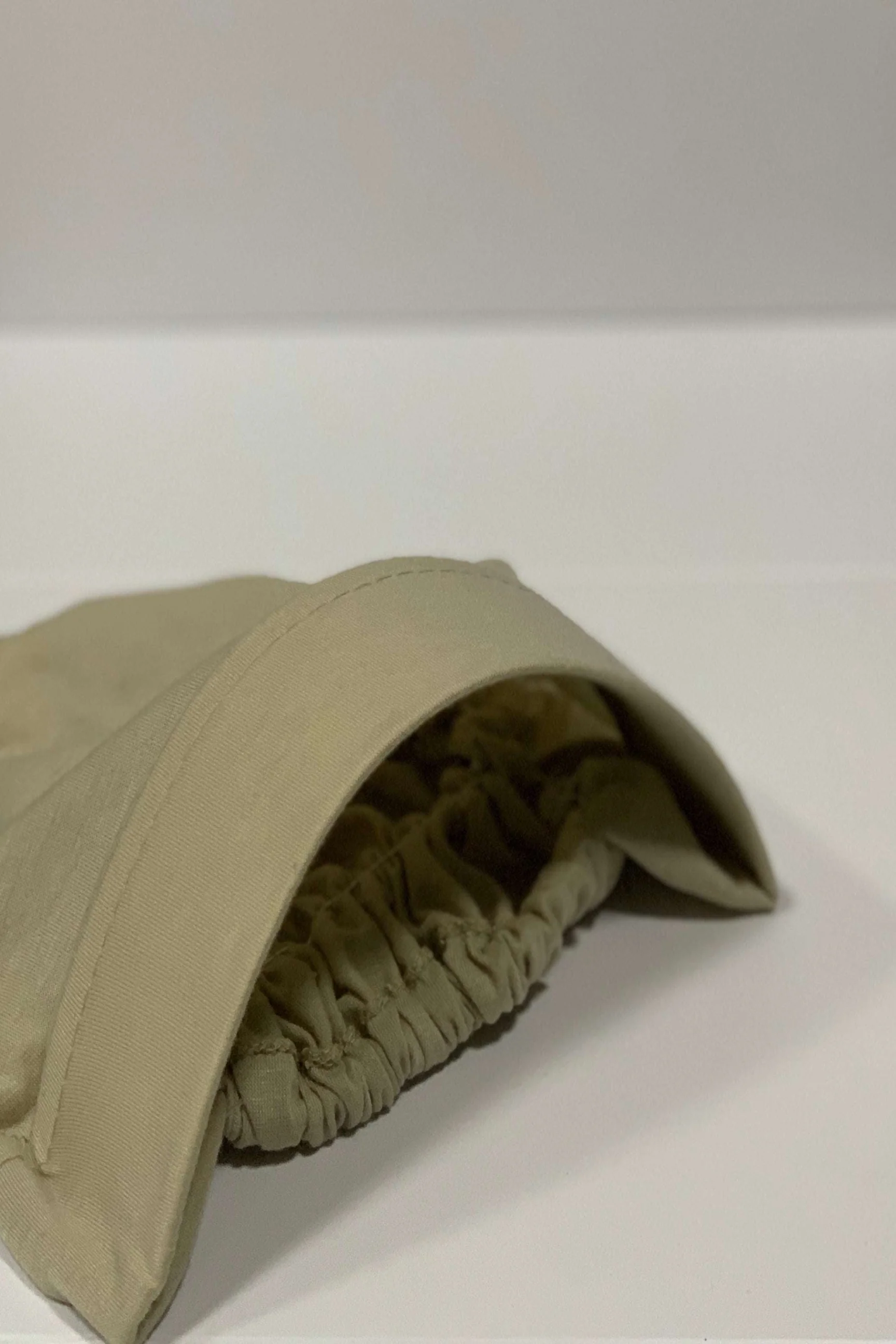 Plastic Front Underscarf - Image 4