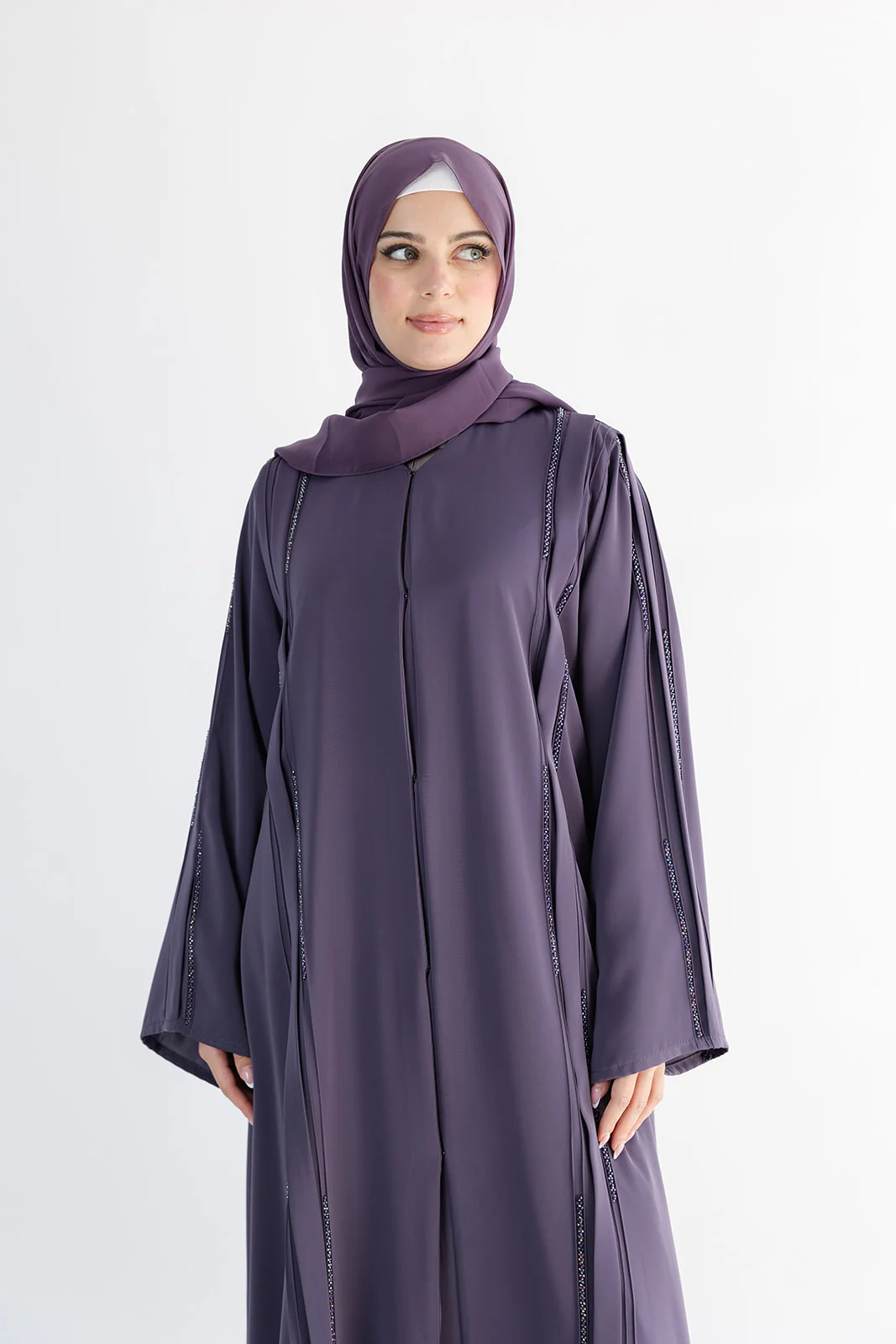 Purple Open Abaya – Luxury Crystal Embellished Design - Image 3